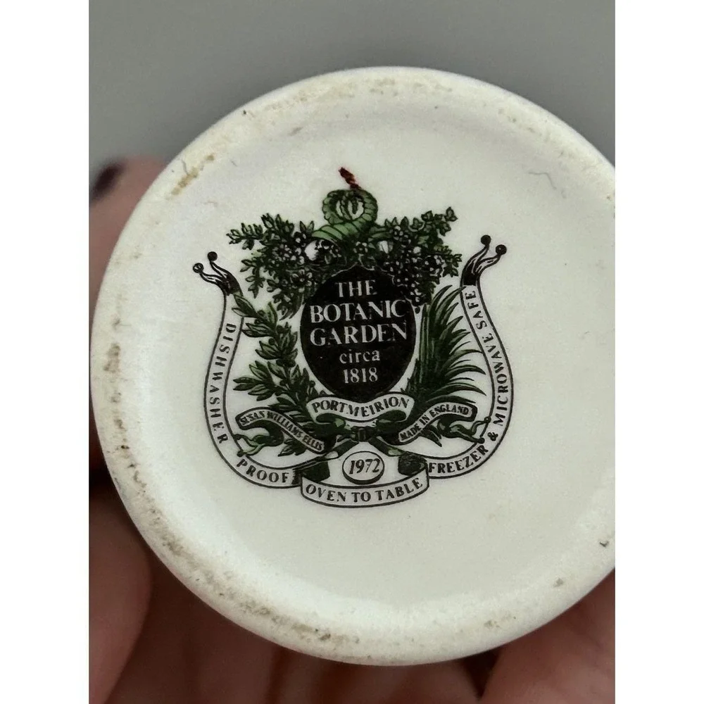 Portmeirion Botanic Garden Gossypium Barbadense Cotton Flower Bud Vase 5.25